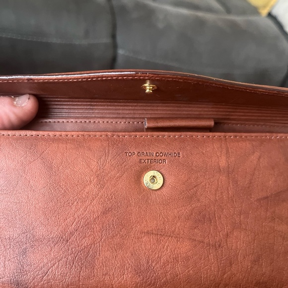 Buxton Rich Brown Leather Wallet - Picture 6 of 7